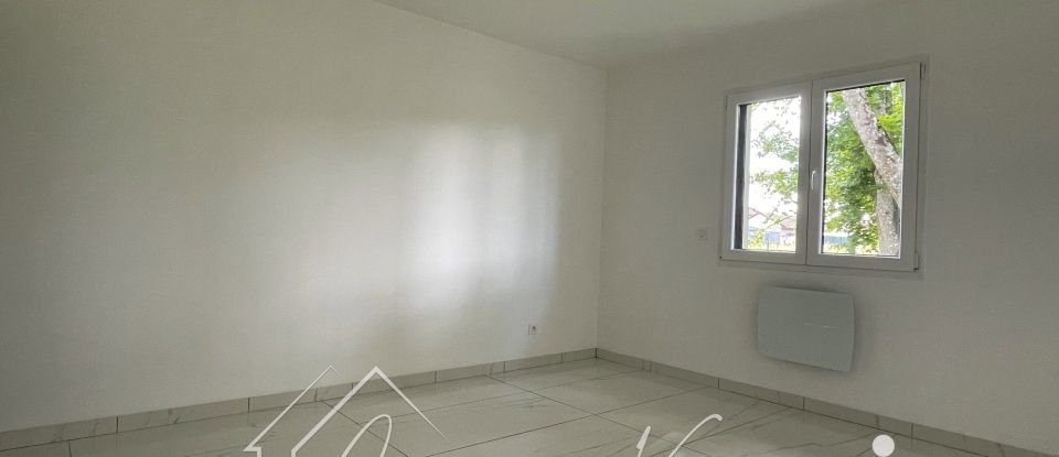 Maison 6 pièces de 140 m² à Les Abrets en Dauphiné (38490)