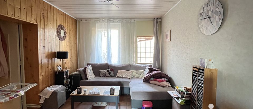 Apartment 3 rooms of 106 m² in Creuzier-le-Vieux (03300)