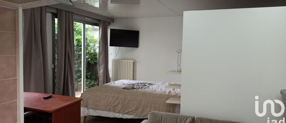 Studio 1 pièce de 45 m² à Saint-Étienne (42000)