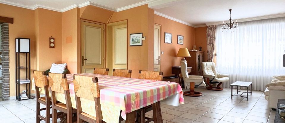 House 6 rooms of 100 m² in Hem (59510)