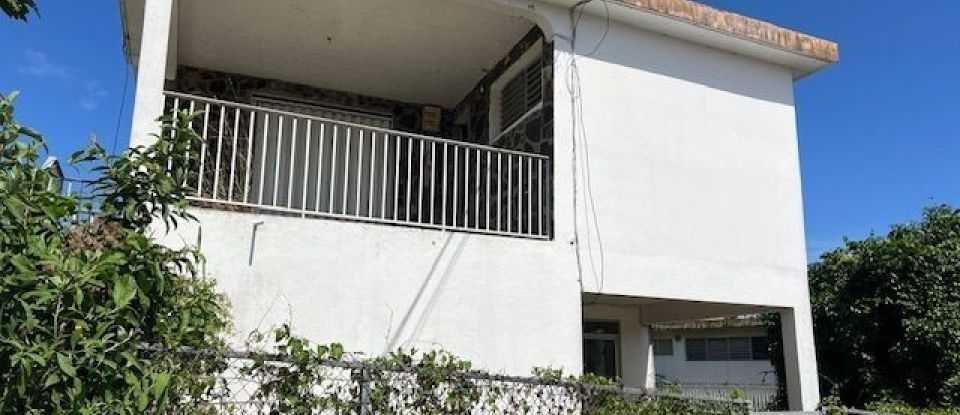 Maison 7 pièces de 165 m² à Lamentin (97129)