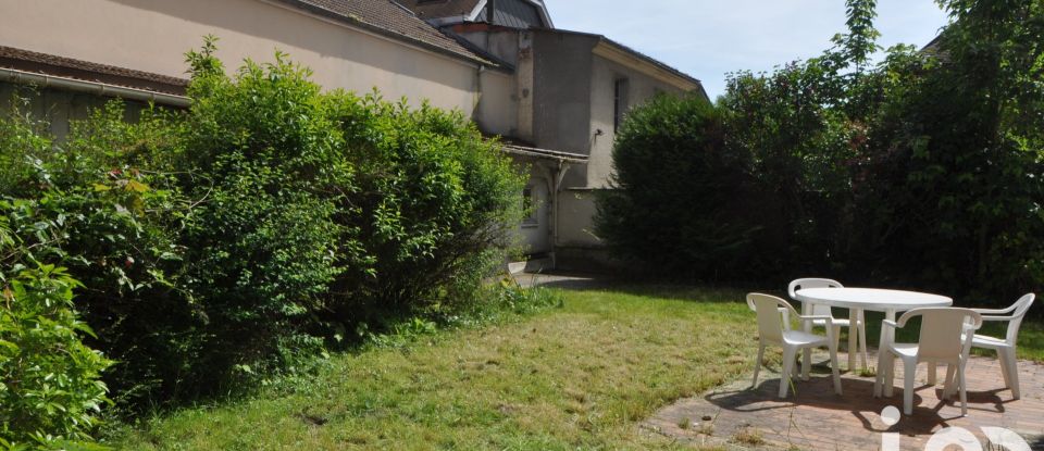 House 10 rooms of 192 m² in Ay-Champagne (51160)