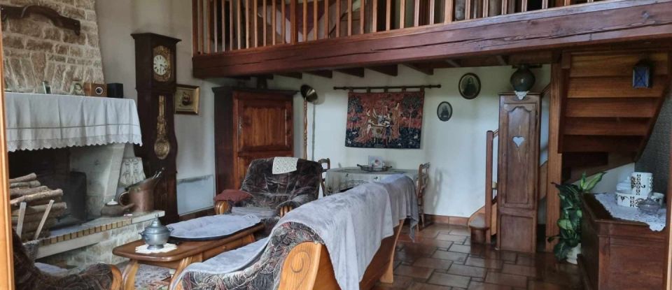 House 4 rooms of 129 m² in Brioux-sur-Boutonne (79170)