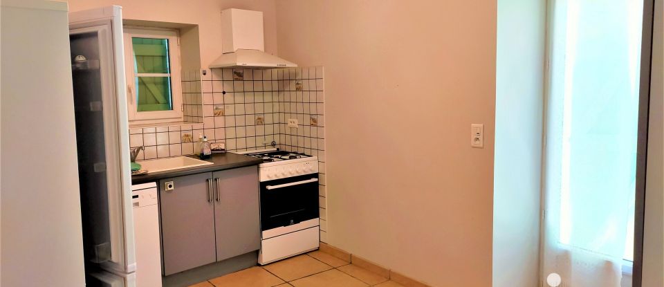 Maison 4 pièces de 90 m² à Lachapelle-Auzac (46200)