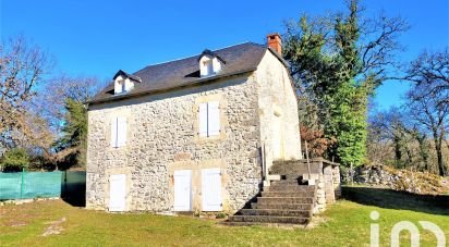 Maison 4 pièces de 90 m² à Lachapelle-Auzac (46200)