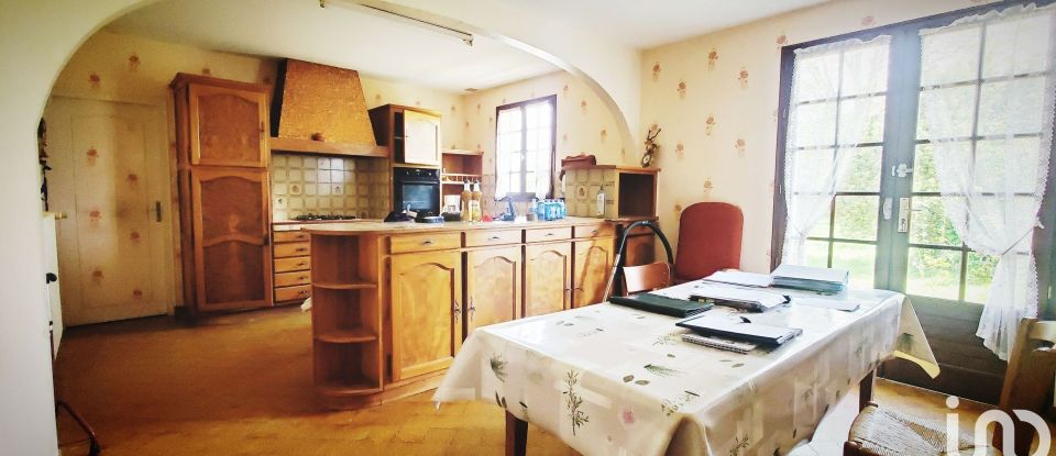 Maison 6 pièces de 121 m² à Chef-Boutonne (79110)