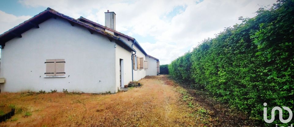 Maison 6 pièces de 121 m² à Chef-Boutonne (79110)