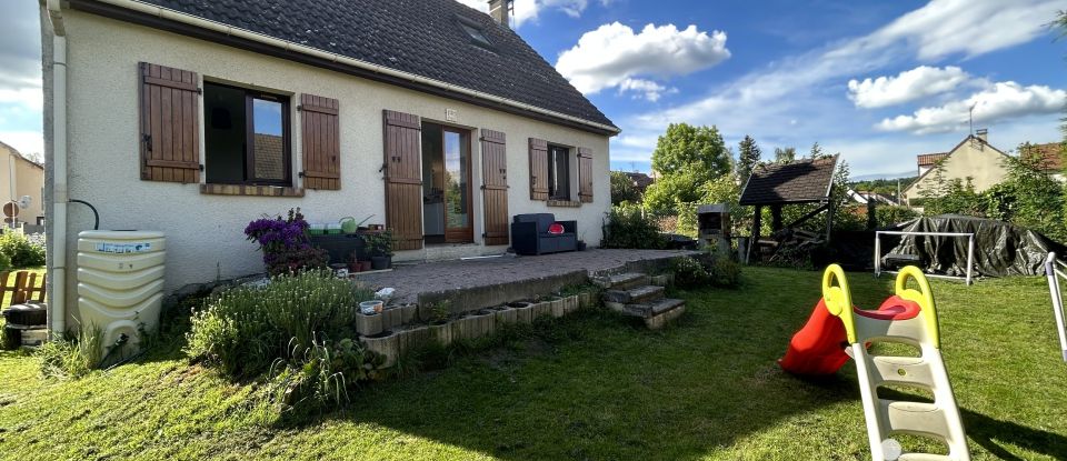 House 6 rooms of 100 m² in Baillet-en-France (95560)