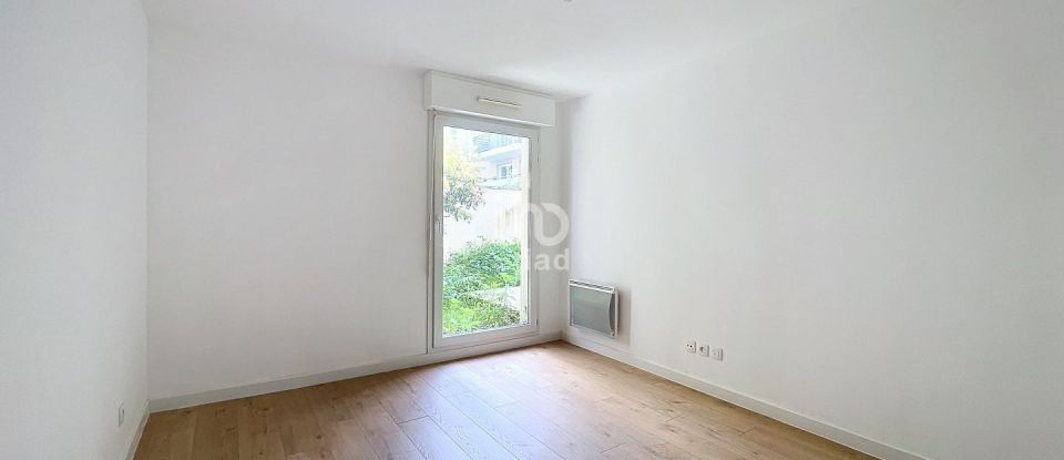 Apartment 2 rooms of 53 m² in Ermont (95120)