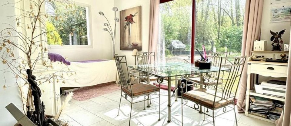House 4 rooms of 102 m² in Bouchain (59111)
