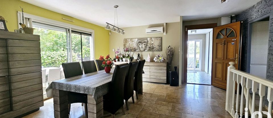 Maison 9 pièces de 219 m² à Marignane (13700)