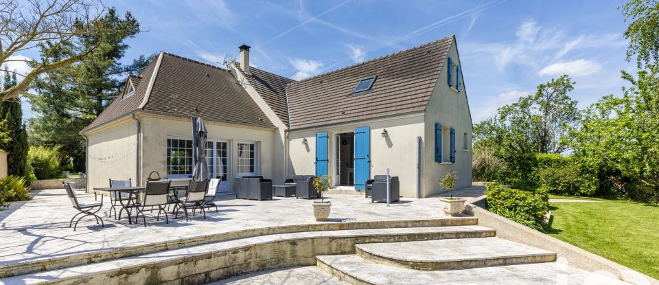 Maison 7 pièces de 220 m² à Monneville (60240)