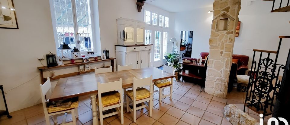 Maison 7 pièces de 330 m² à Narbonne (11100)