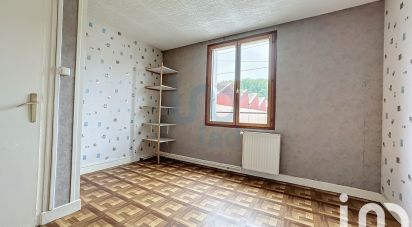 Maison 4 pièces de 80 m² à Vrigne-aux-Bois (08330)