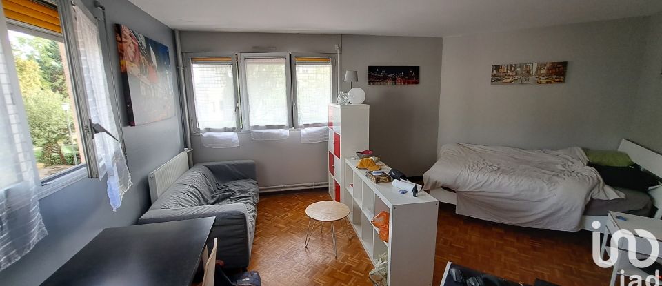 Apartment 1 room of 34 m² in Cergy (95000)