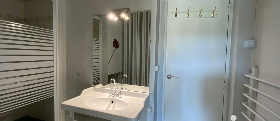 Apartment 3 rooms of 55 m² in Aix-en-Provence (13090)