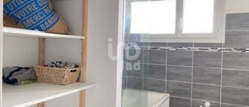 Town house 7 rooms of 151 m² in Lanester (56600)