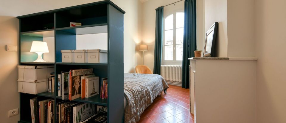 Apartment 3 rooms of 77 m² in Uzès (30700)