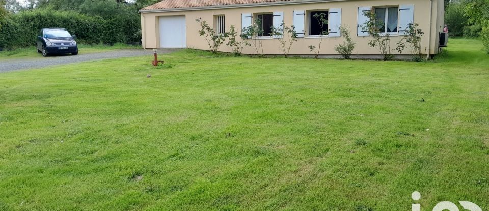 Maison 6 pièces de 165 m² à Béceleuf (79160)