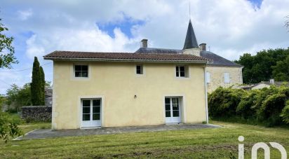 Traditional house 5 rooms of 107 m² in Queyrac (33340)