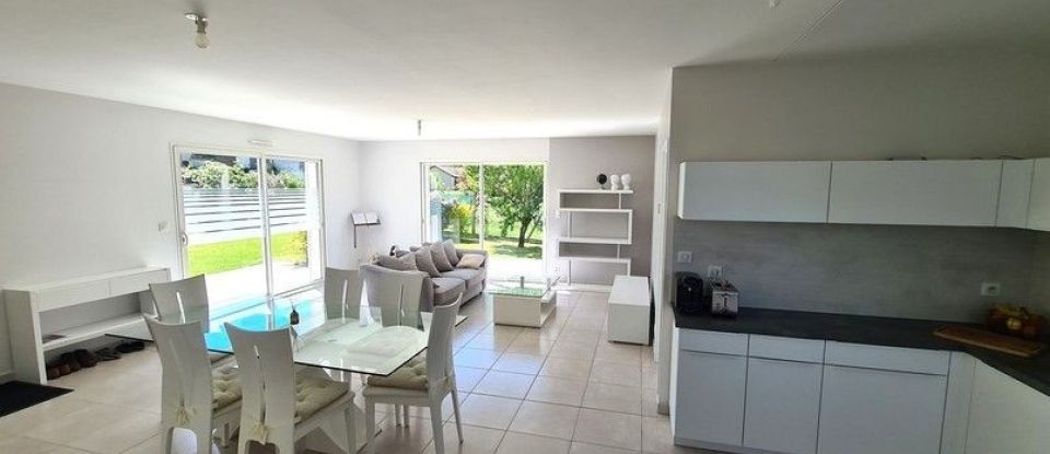 House 4 rooms of 85 m² in Barret (16300)