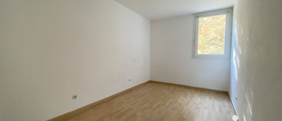 Appartement 4 pièces de 80 m² à Toulon (83100)