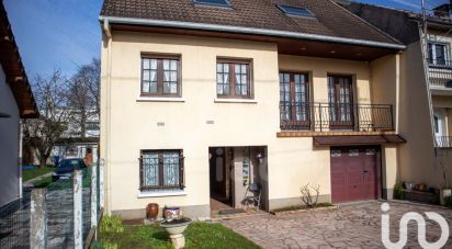 Traditional house 8 rooms of 172 m² in Pontault-Combault (77340)