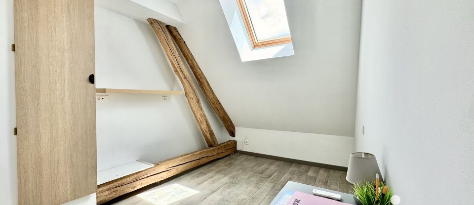 Longère 6 pièces de 155 m² à Cosne-Cours-sur-Loire (58200)