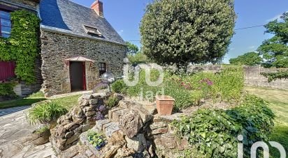 Country house 6 rooms of 180 m² in Pleine-Fougères (35610)