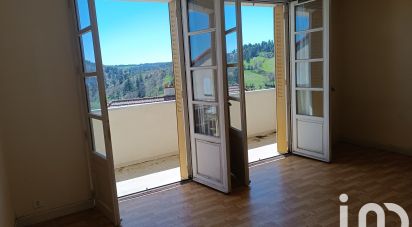 Apartment 3 rooms of 65 m² in Saint-Flour (15100)