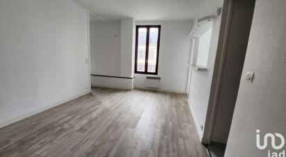 Apartment 2 rooms of 37 m² in Corbeil-Essonnes (91100)