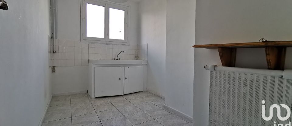 Apartment 4 rooms of 65 m² in Le Mans (72000)