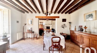 Longere 6 rooms of 186 m² in SAINT-MATHURIN-SUR-LOIRE (49250)