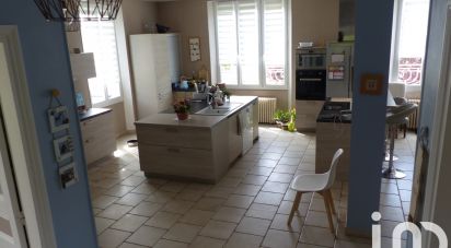 House 6 rooms of 152 m² in Lorrez-le-Bocage-Préaux (77710)