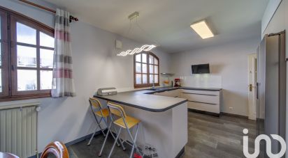 Maison 7 pièces de 160 m² à Corny-sur-Moselle (57680)