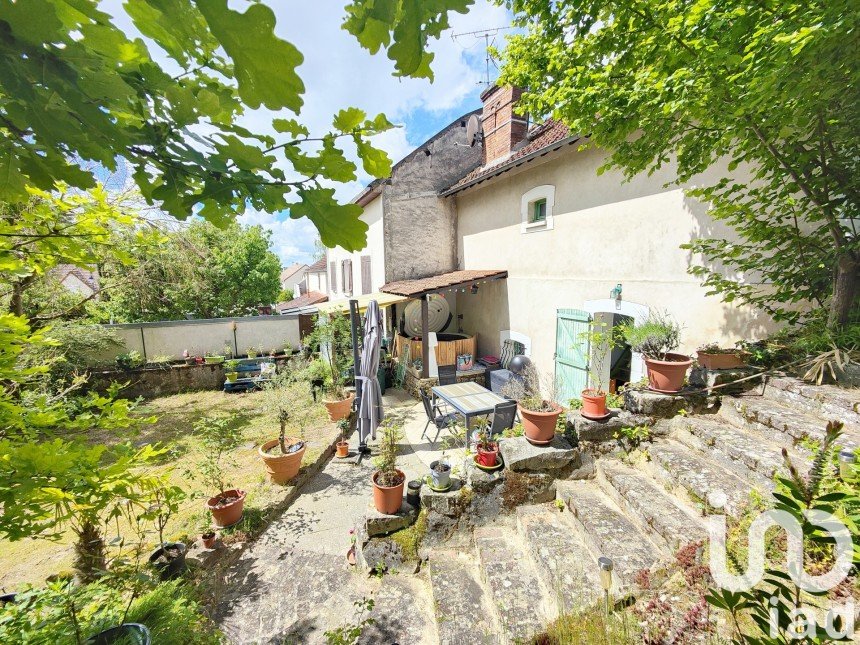 Maison 4 pièces de 68 m² à Vert-le-Grand (91810)