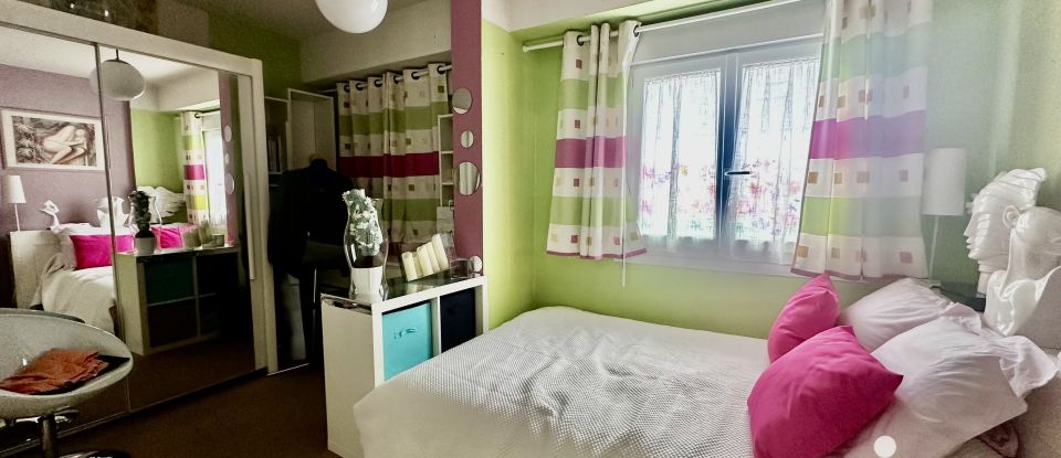 Appartement 4 pièces de 92 m² à Saint-Nazaire (44600)