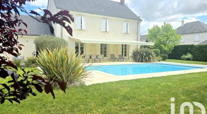 House 5 rooms of 155 m² in Saint-Denis-en-Val (45560)