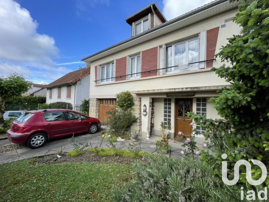 Maison de ville 6 pièces de 173 m² à Sucy-en-Brie (94370)