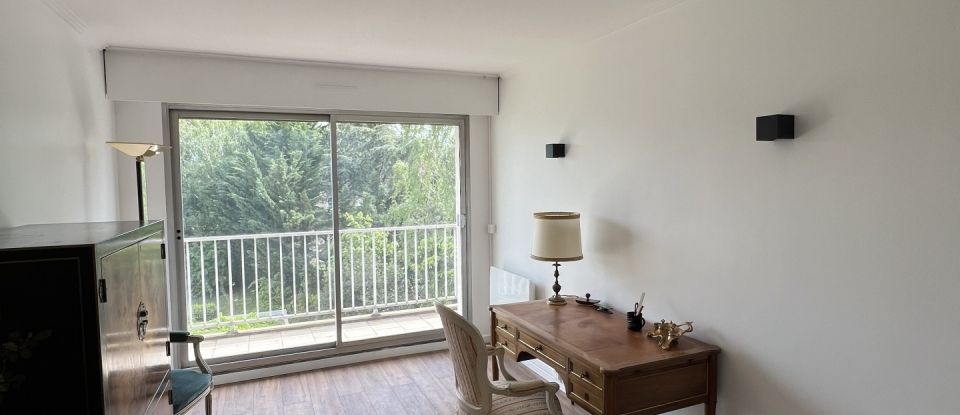 Apartment 4 rooms of 100 m² in Enghien-les-Bains (95880)