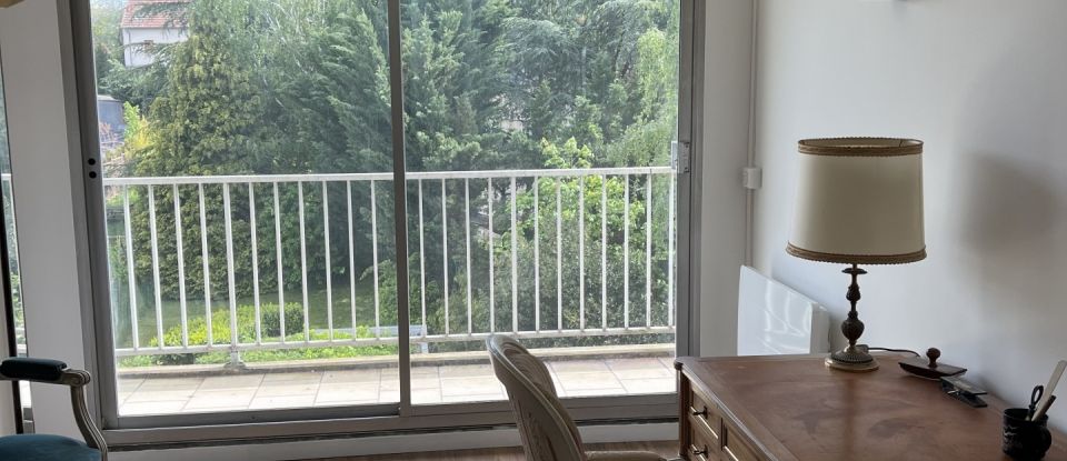 Apartment 4 rooms of 100 m² in Enghien-les-Bains (95880)