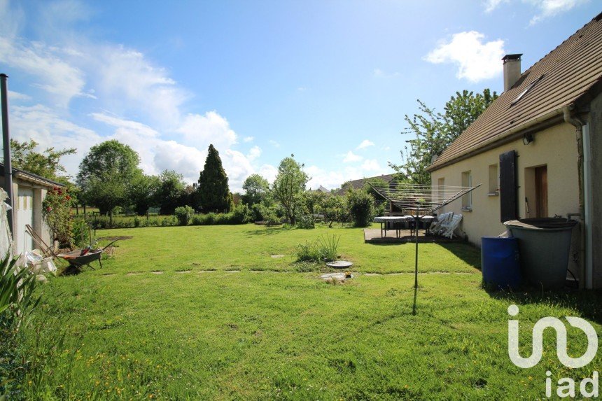 Maison traditionnelle 7 pièces de 125 m² à Beuzeville (27210)