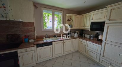 House 6 rooms of 137 m² in Chaumont (52000)