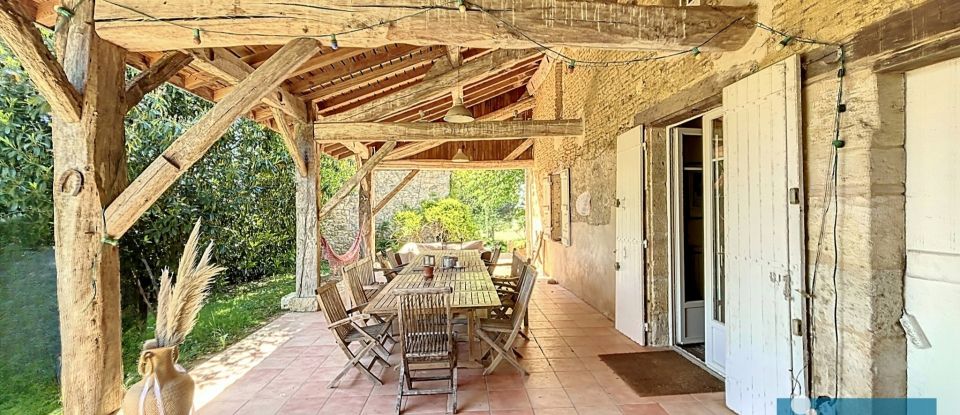 Estate 16 rooms of 440 m² in Miradoux (32340)