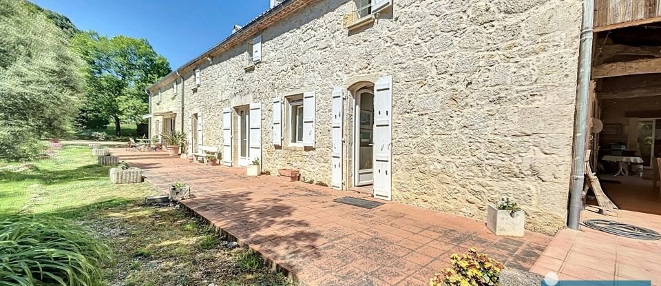 Estate 16 rooms of 440 m² in Miradoux (32340)