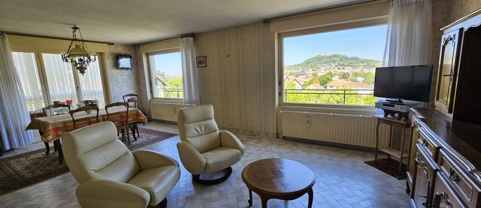 Maison 8 pièces de 180 m² à Navenne (70000)