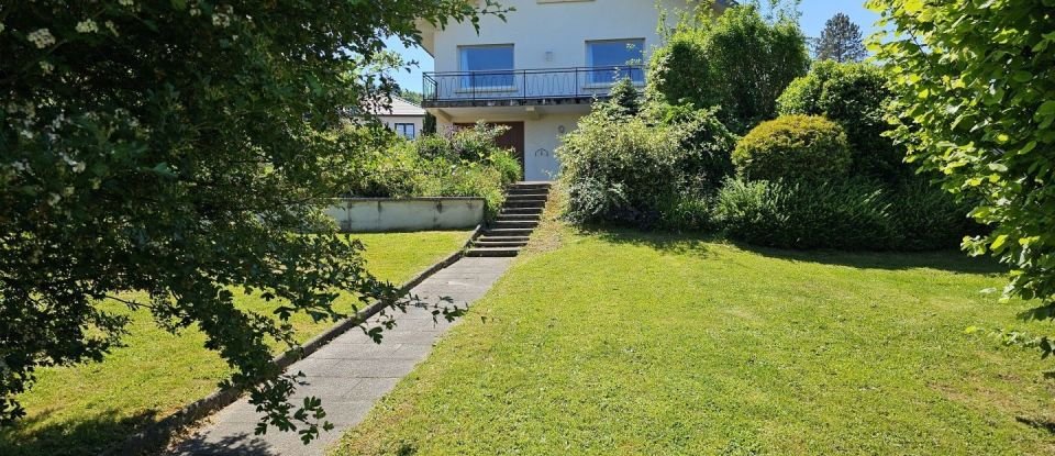 Maison 8 pièces de 180 m² à Navenne (70000)