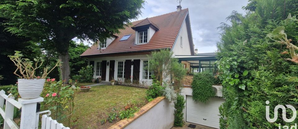 Traditional house 6 rooms of 173 m² in Boussy-Saint-Antoine (91800)