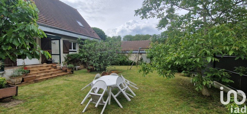 Traditional house 6 rooms of 173 m² in Boussy-Saint-Antoine (91800)