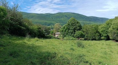 Land of 1,200 m² in Saint-Amans-Valtoret (81240)